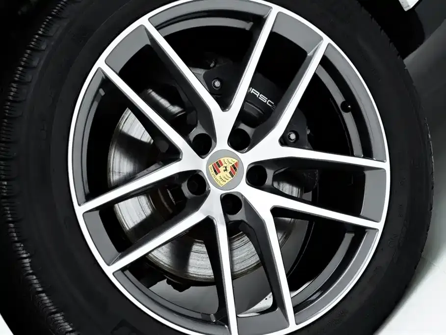 Porsche Macan — фото 10