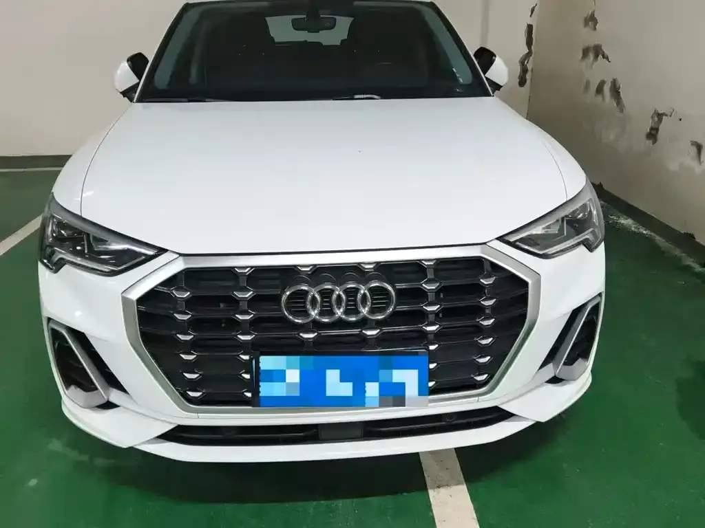 Audi Q3 — фото 6