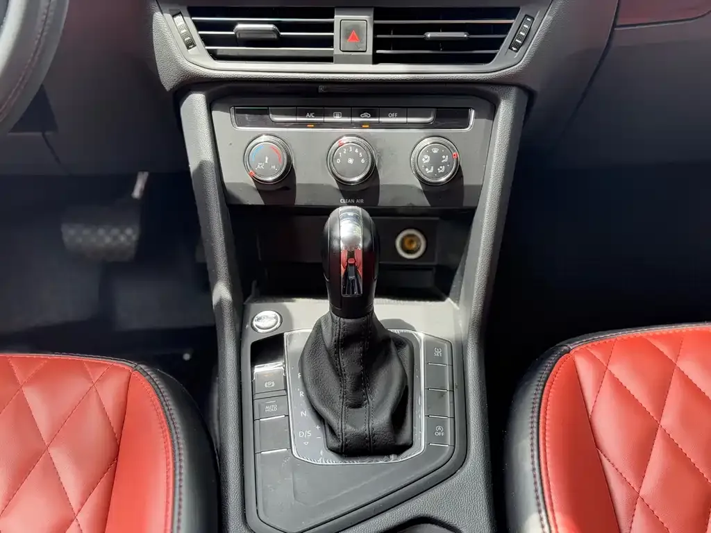 Volkswagen Tharu 2021 из CN, фото 9