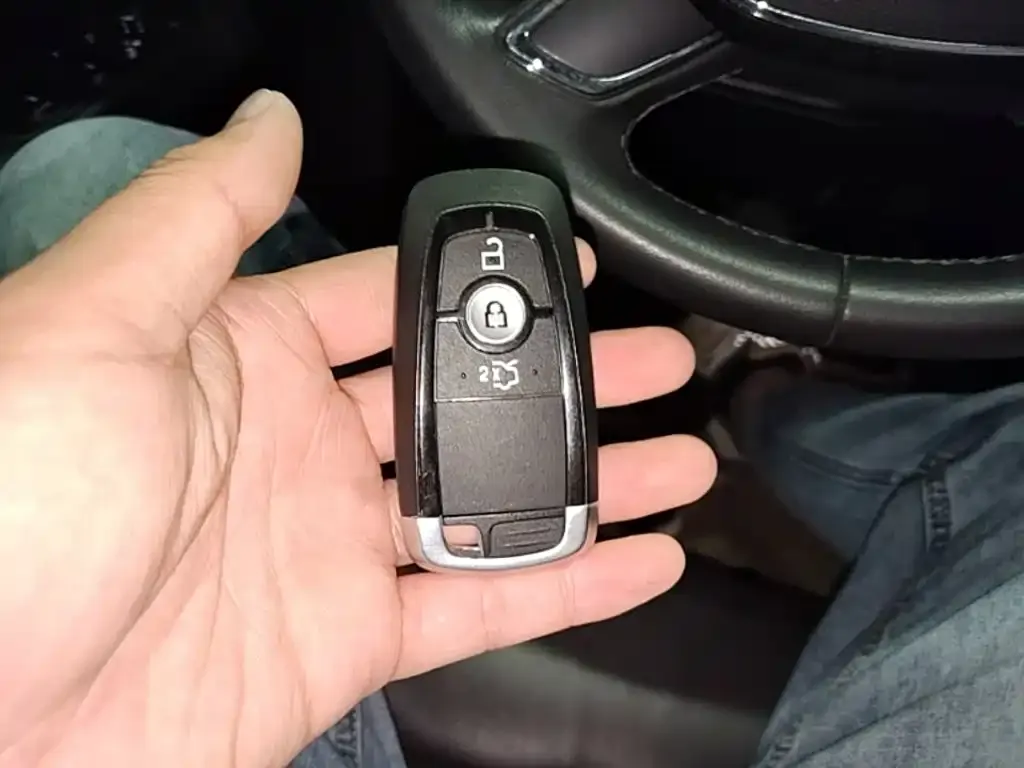 Ford Taurus 2021 из CN, фото 2