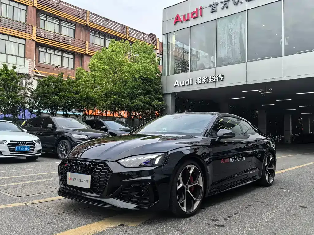 Audi RS 5 — фото 1