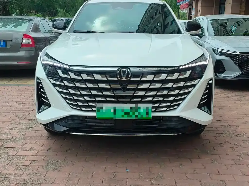Changan UNI-Z New Energy 2024 из CN, фото 4