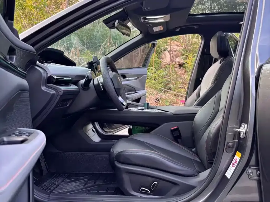 Changan UNI-V 2023 из CN, фото 6