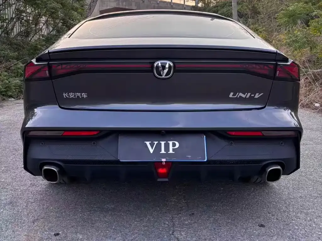 Changan UNI-V 2023 из CN, фото 4