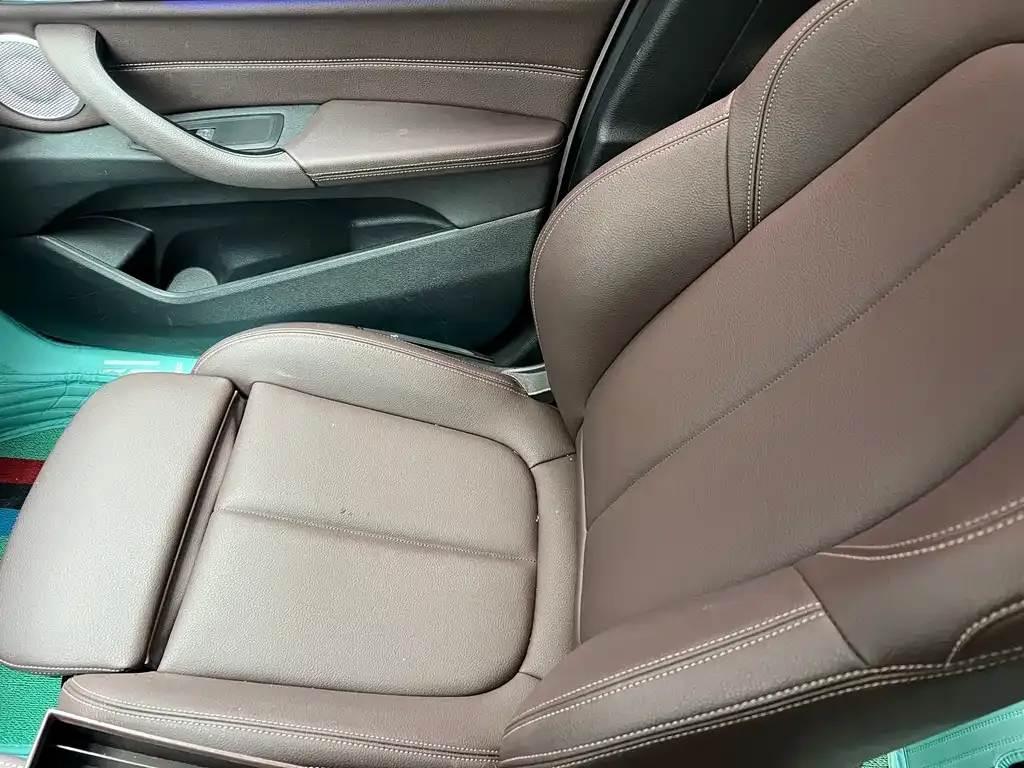BMW X1 2021 из CN, фото 3