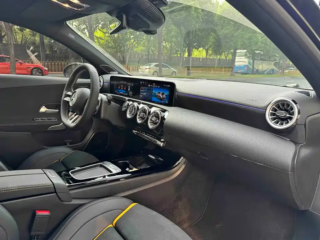 Mercedes-Benz A-Class AMG (Import) — фото 3