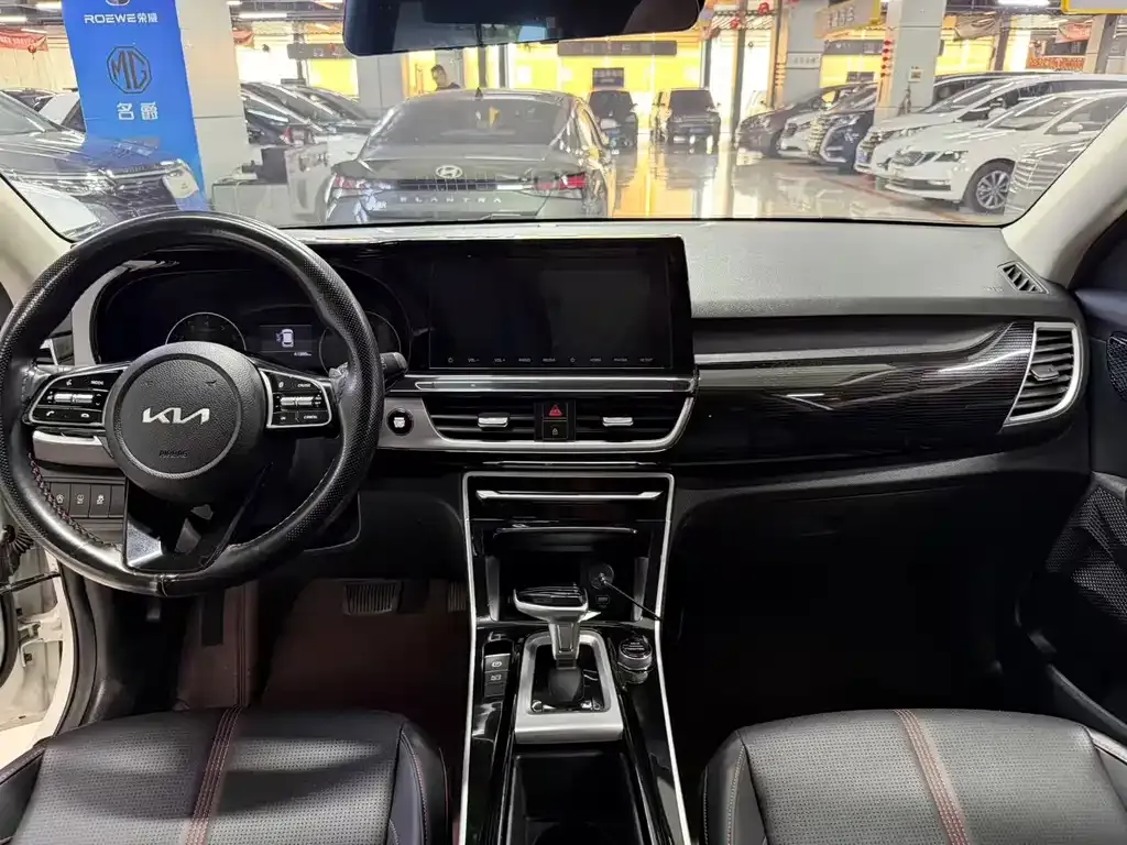 Kia KX3 2022 из CN, фото 9