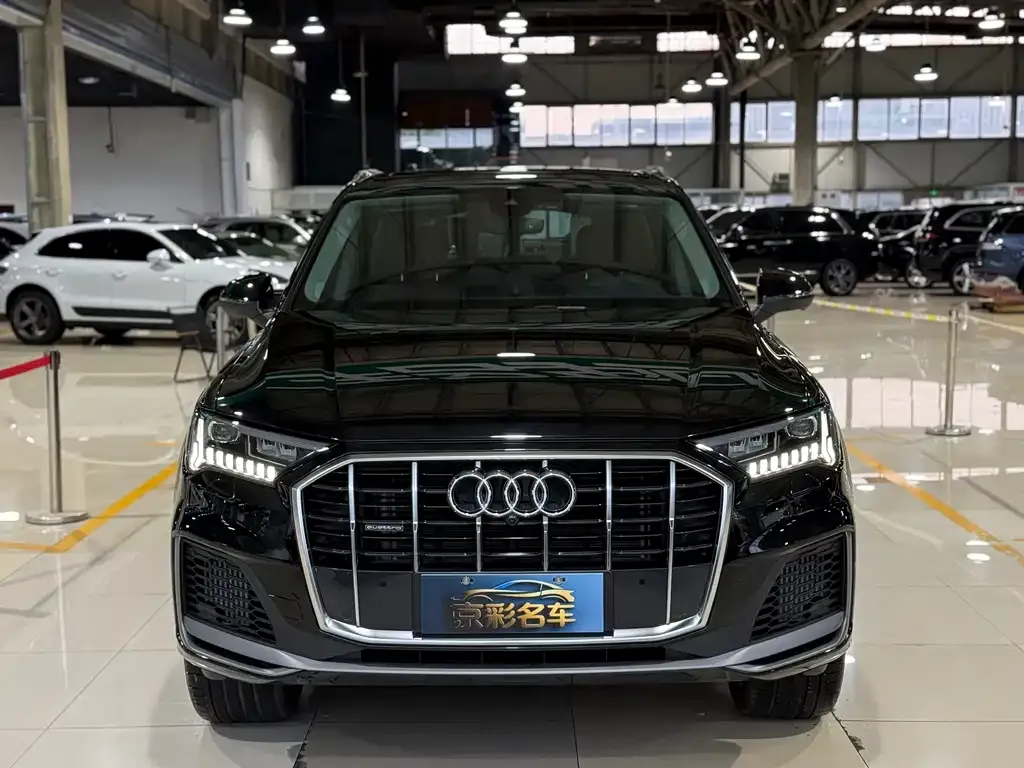 Audi Q7 — фото 5