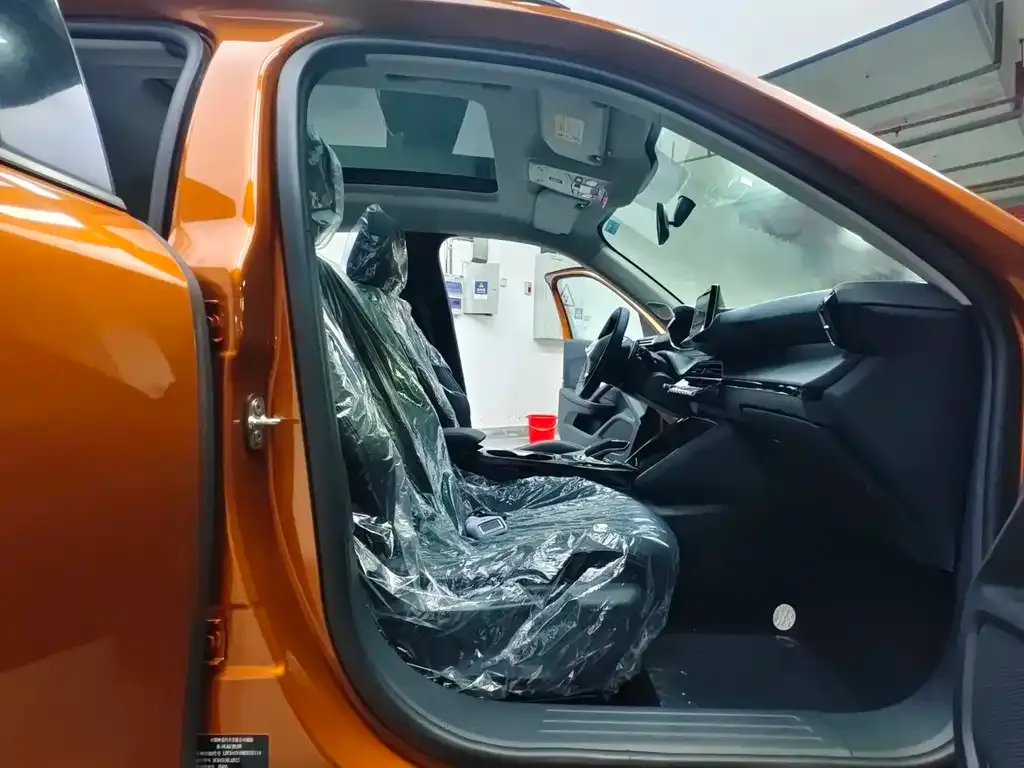 Peugeot 2008 2022 из CN, фото 5