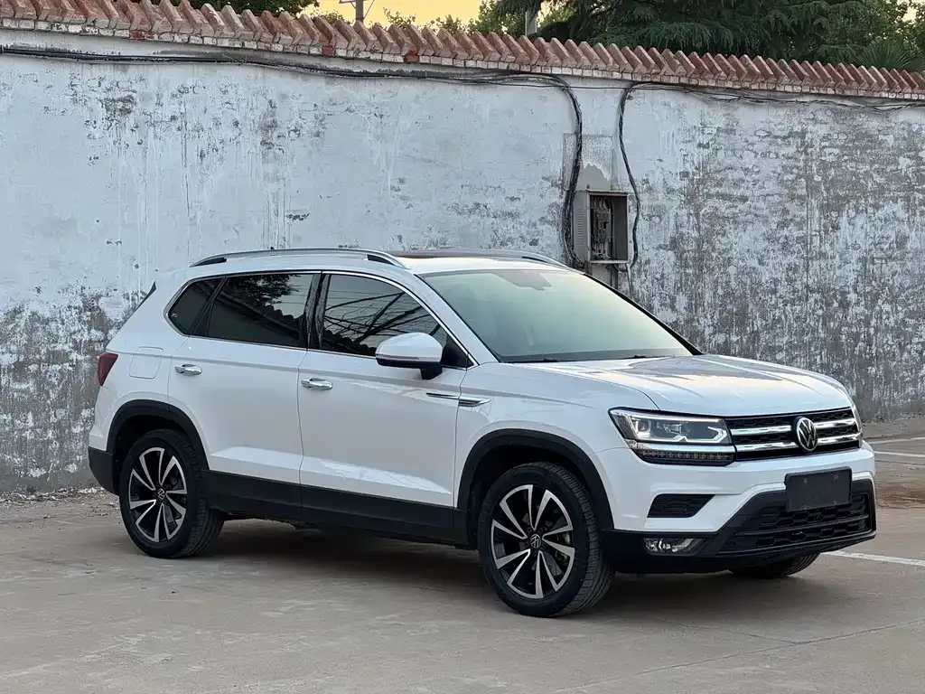 Volkswagen Tharu — фото 9