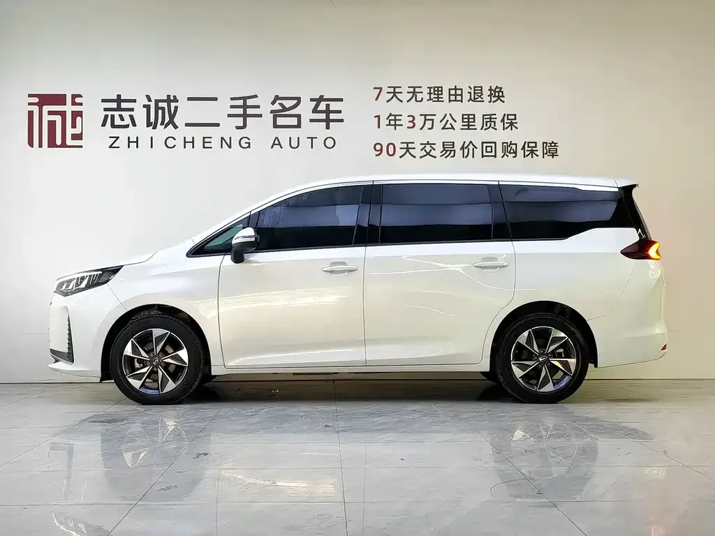 GAC Motor Trumpchi M6 — фото 4