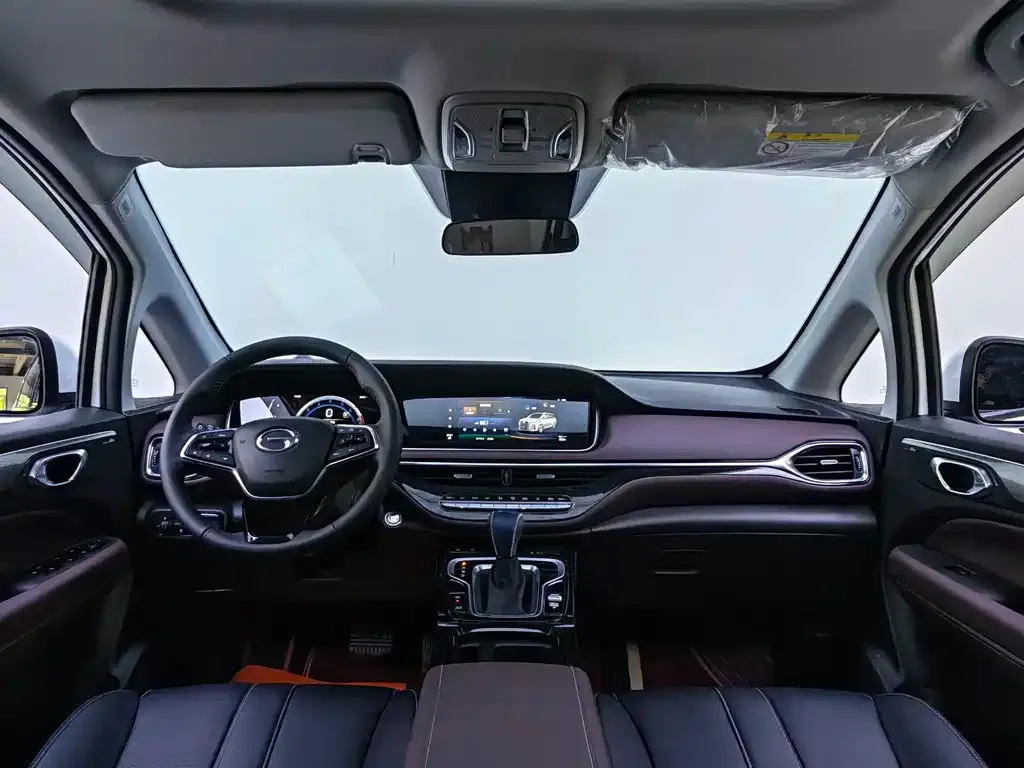 GAC Motor Trumpchi M6 — фото 2