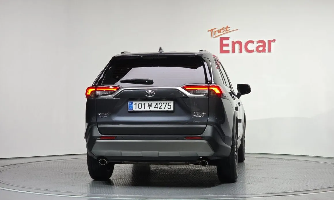Toyota RAV4 2025 из KR, фото 3