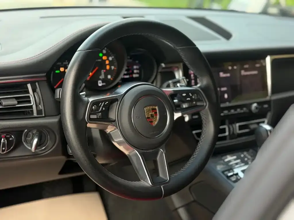 Porsche Macan — фото 2