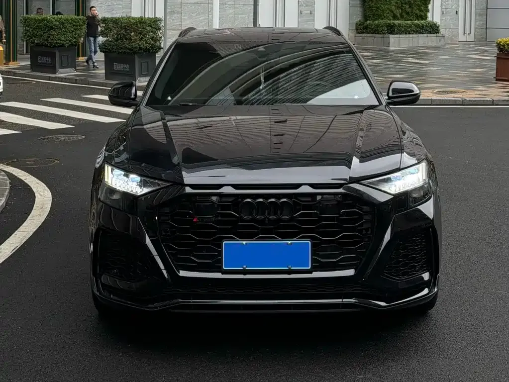 Audi RS Q8 2021 из CN, фото 9