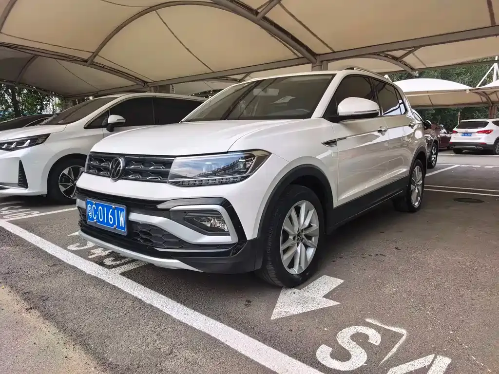 Volkswagen T-Cross — фото 1