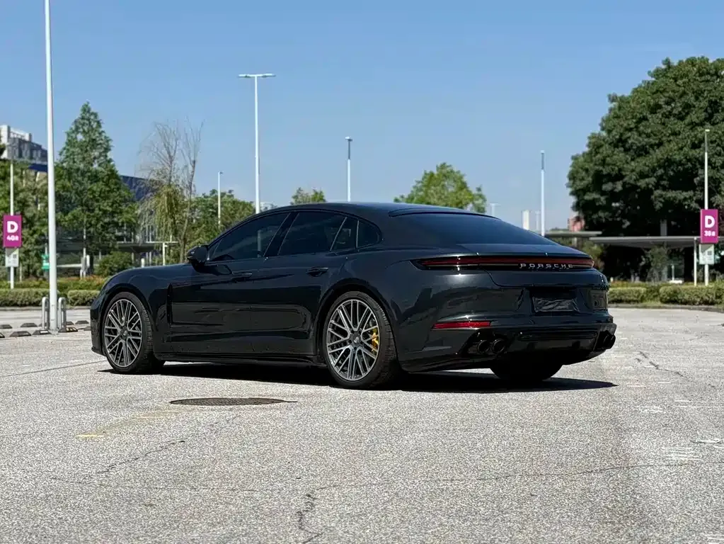 Porsche Panamera — фото 6