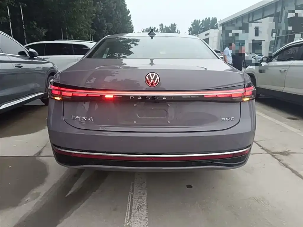 Volkswagen Passat — фото 2
