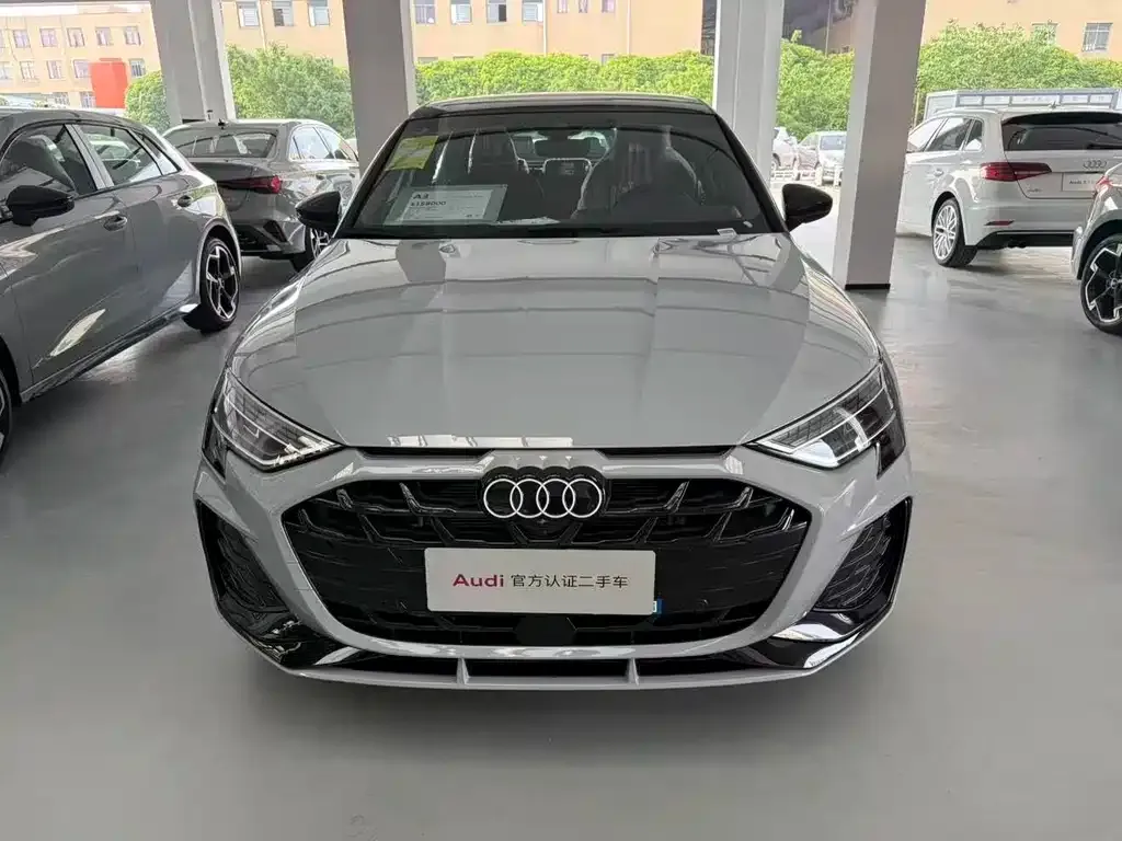 Audi A3 — фото 1