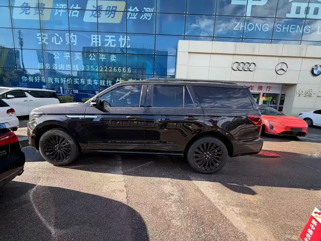 Lincoln Navigator 2022 из CN, фото 8