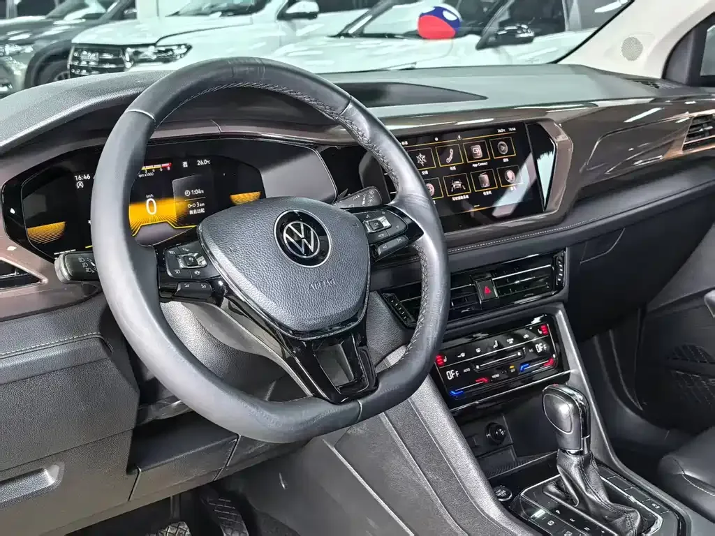 Volkswagen Tharu — фото 9