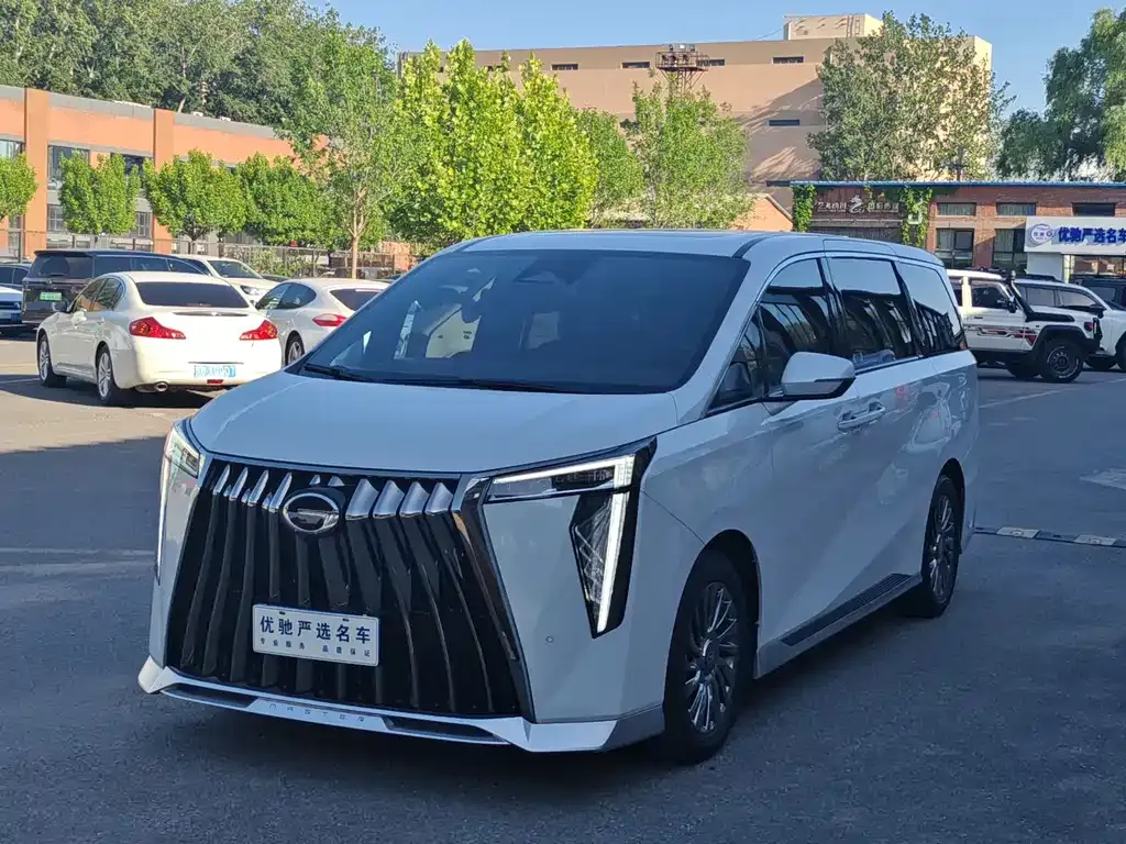 GAC Motor Trumpchi M8 — фото 1