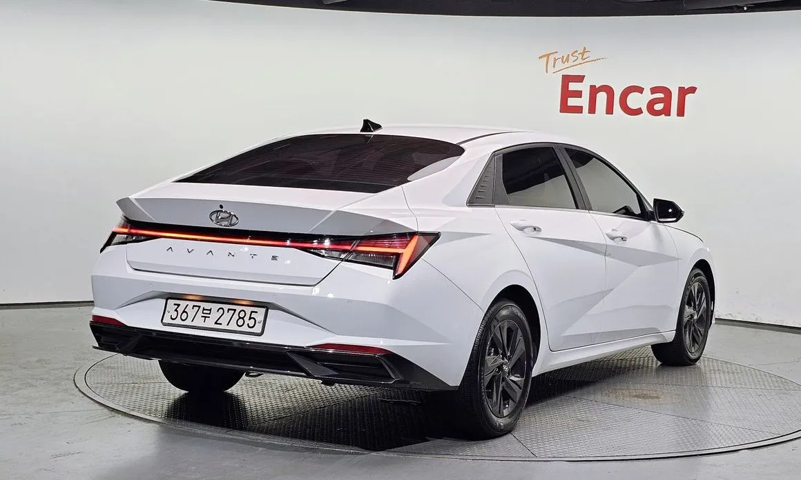Hyundai AVANTE 2021 из KR, фото 3
