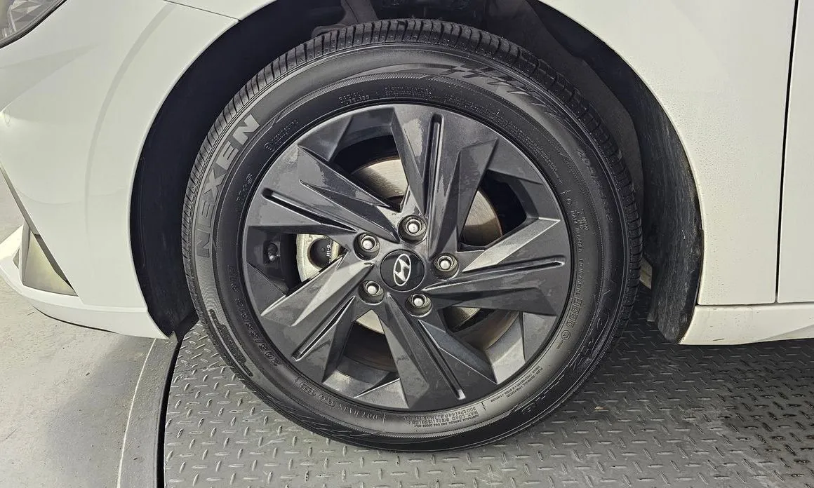 Hyundai AVANTE 2021 из KR, фото 7