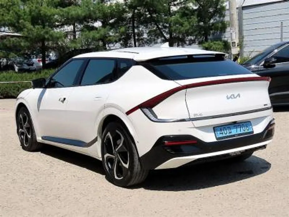 Kia EV6 2024 из KR, фото 3