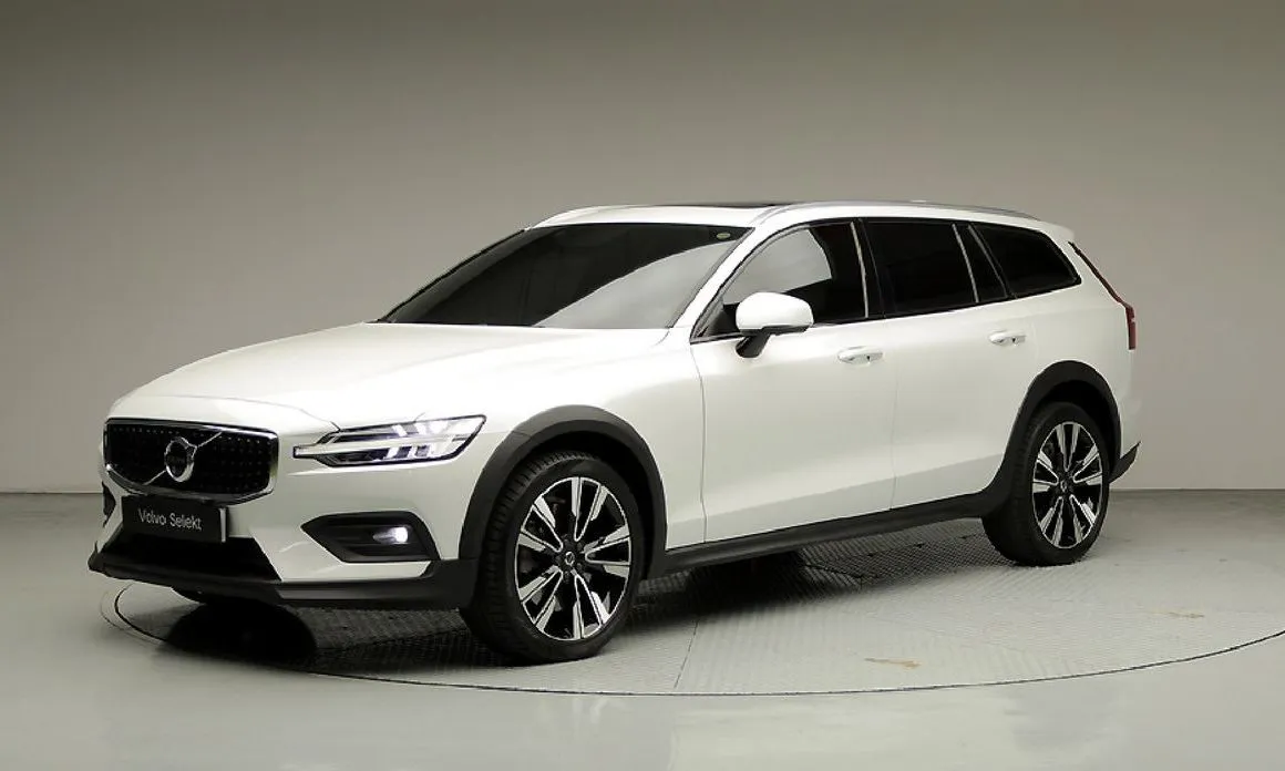 Volvo V60 — фото 1