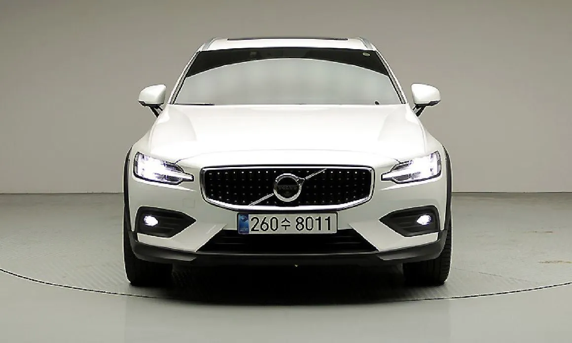 Volvo V60 — фото 7