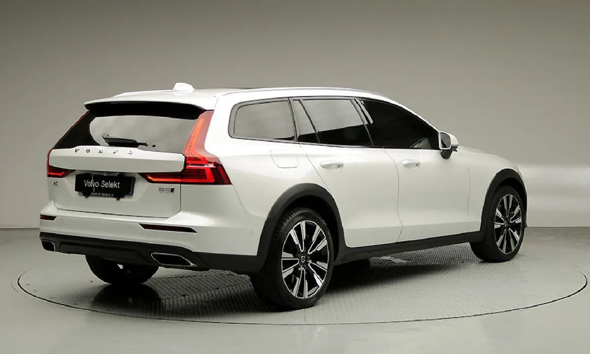 Volvo V60 — фото 2