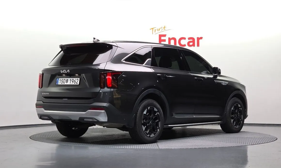 Kia Sorento — фото 4