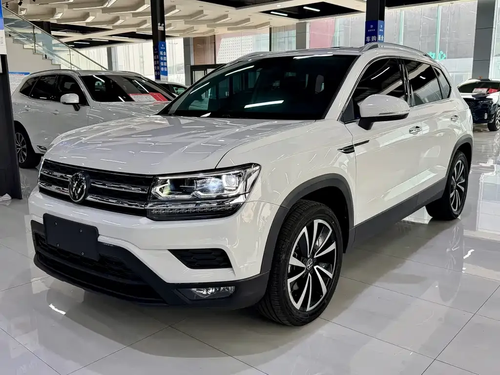 Volkswagen Tharu — фото 1