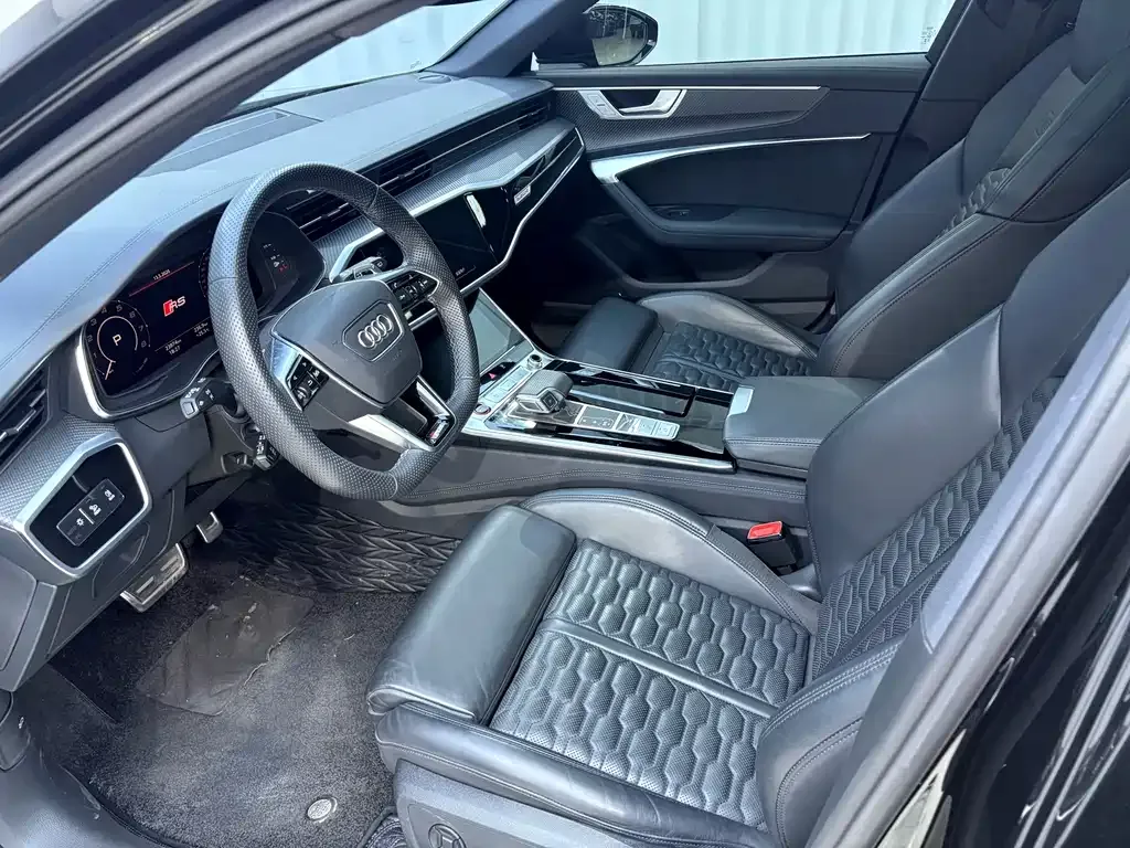 Audi RS 6 2025 из CN, фото 9