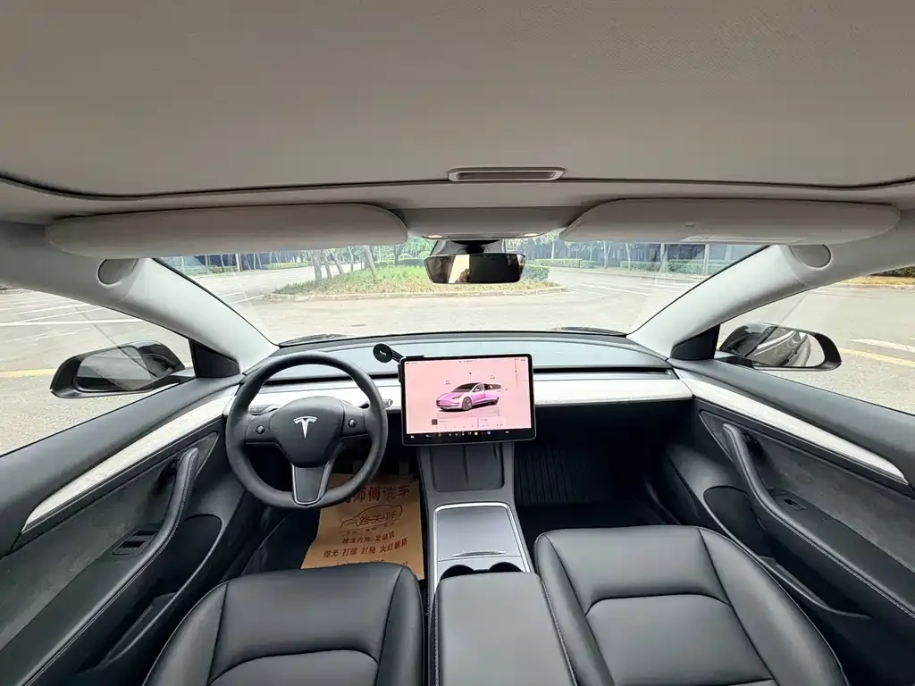 Tesla Model 3 — фото 3