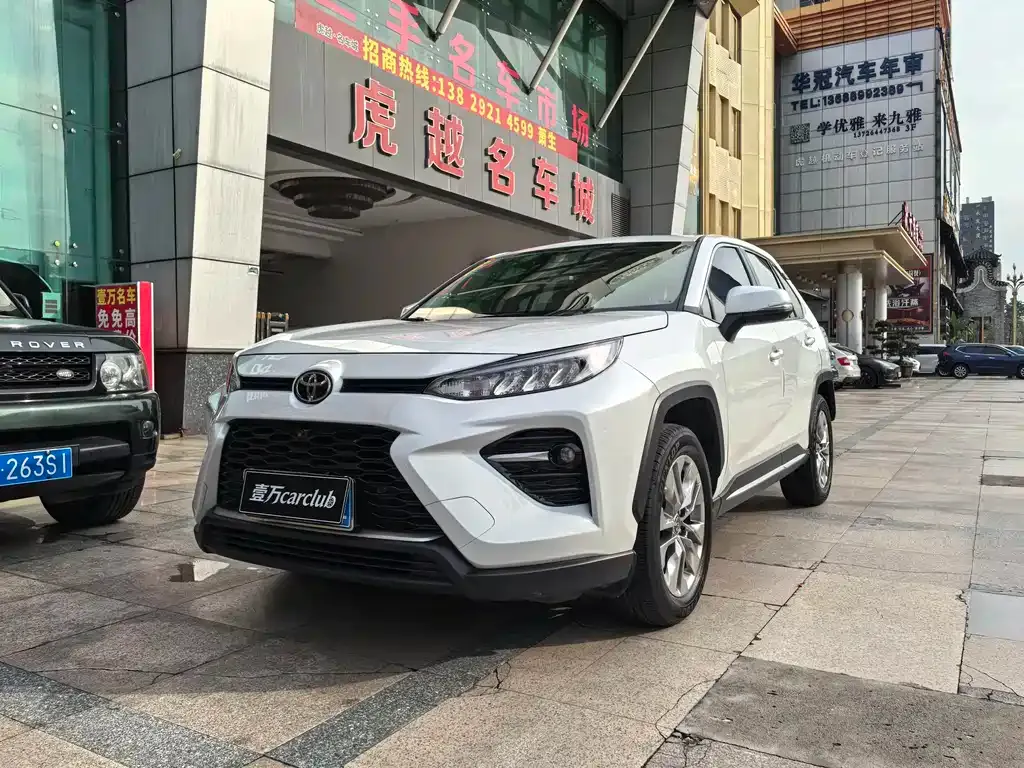 Toyota Wildlander — фото 1