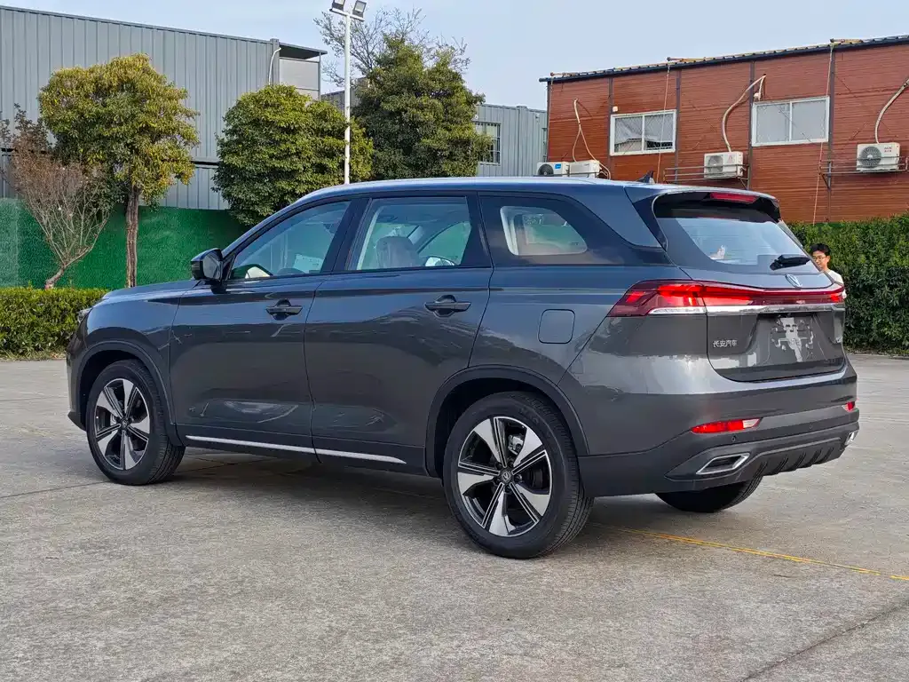 Changan CS75 2026 из CN, фото 6