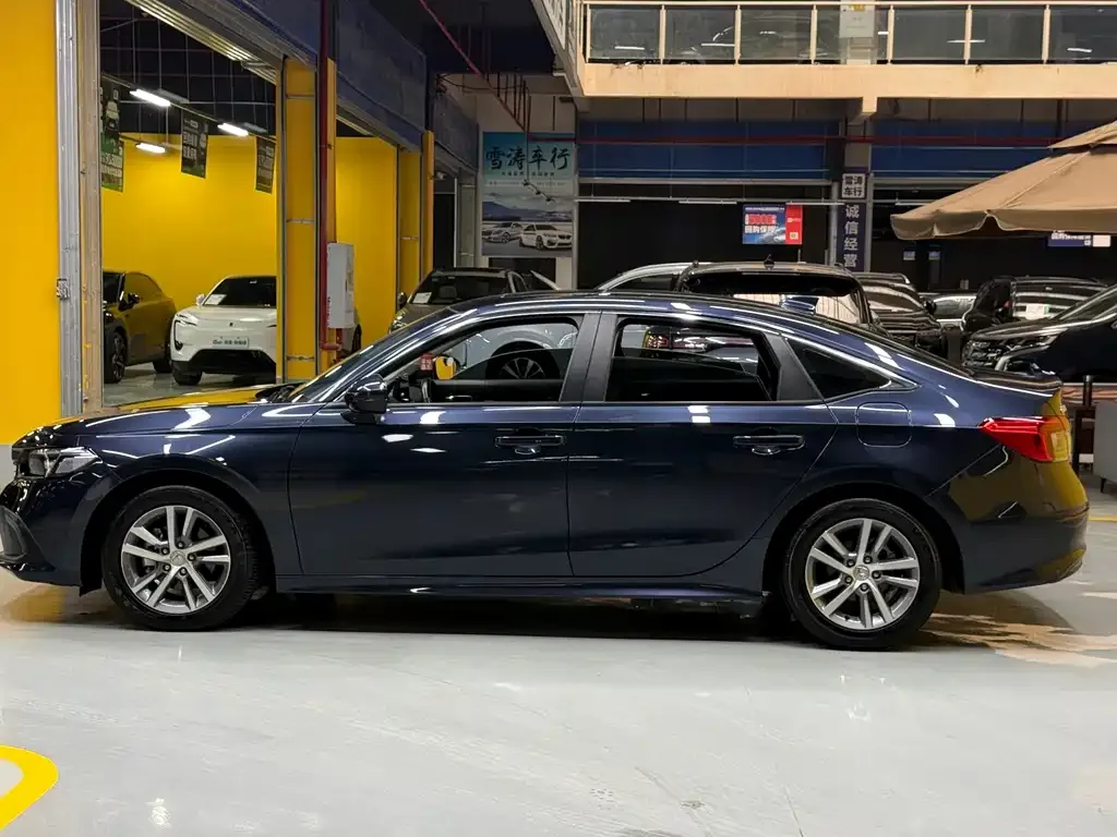 Honda Civic — фото 4
