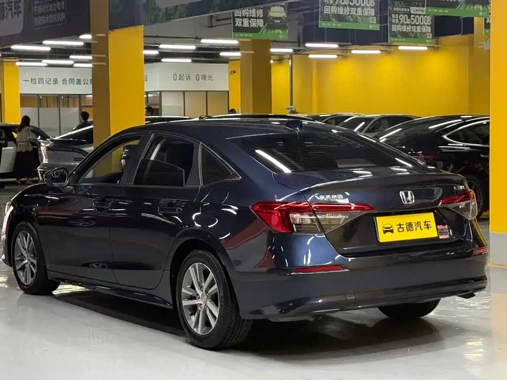 Honda Civic — фото 3