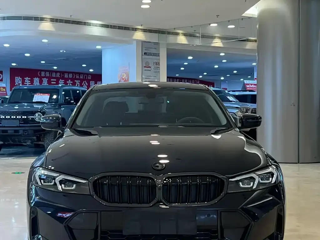 BMW 3 Series 2024 из CN, фото 9