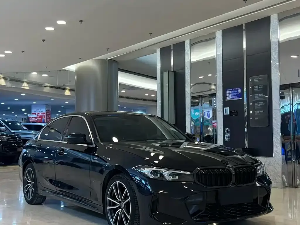 BMW 3 Series 2024 из CN, фото 7
