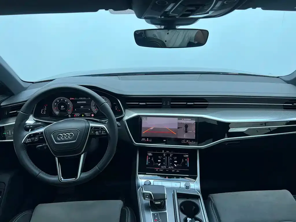 Audi A6L — фото 10