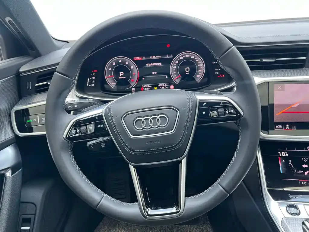 Audi A6L — фото 9