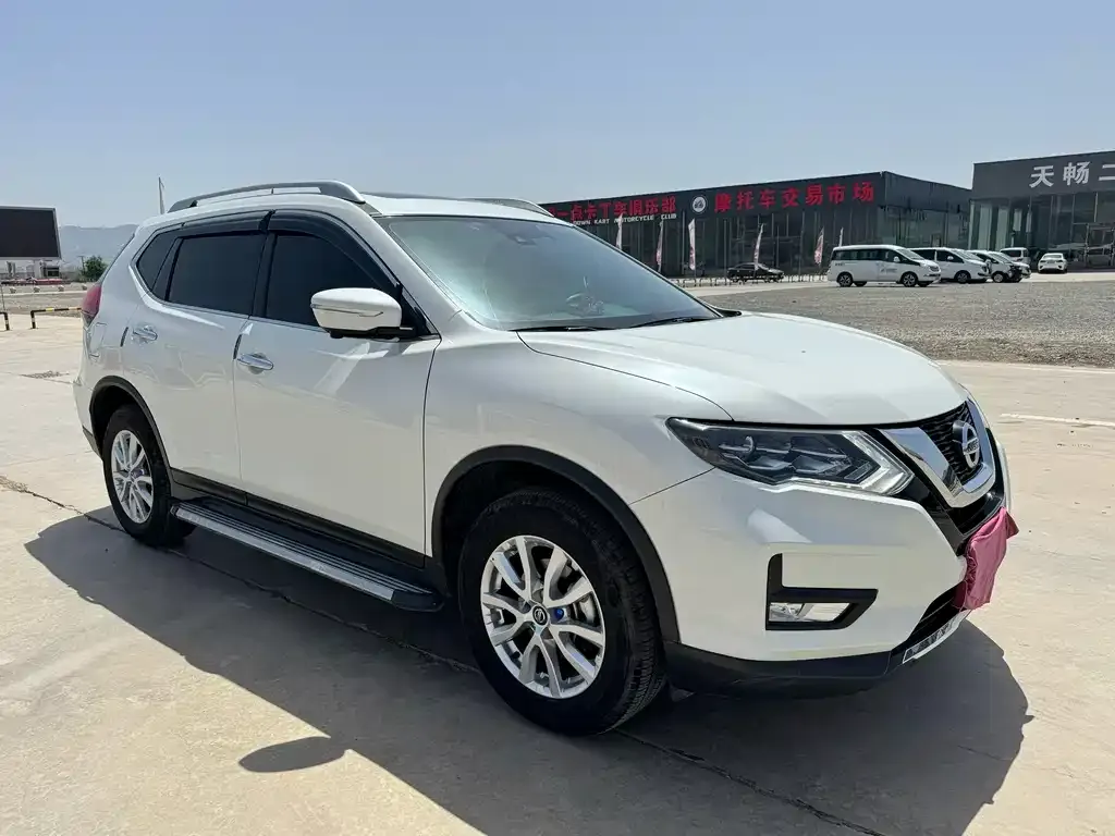 Nissan X-Trail — фото 2