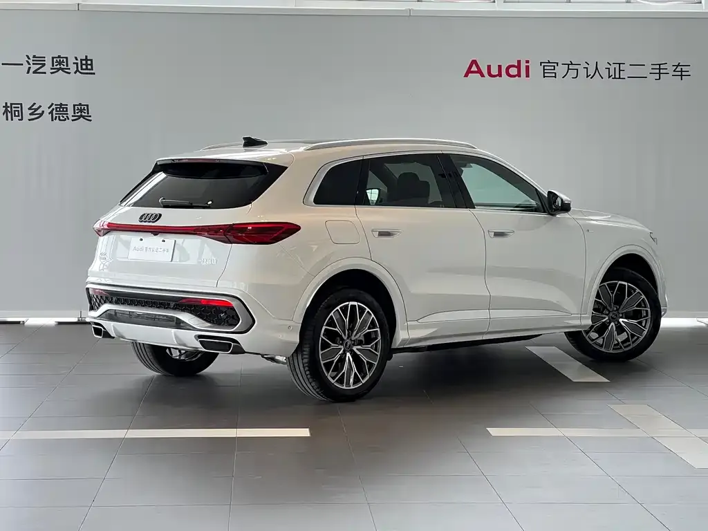 Audi Q5L — фото 4