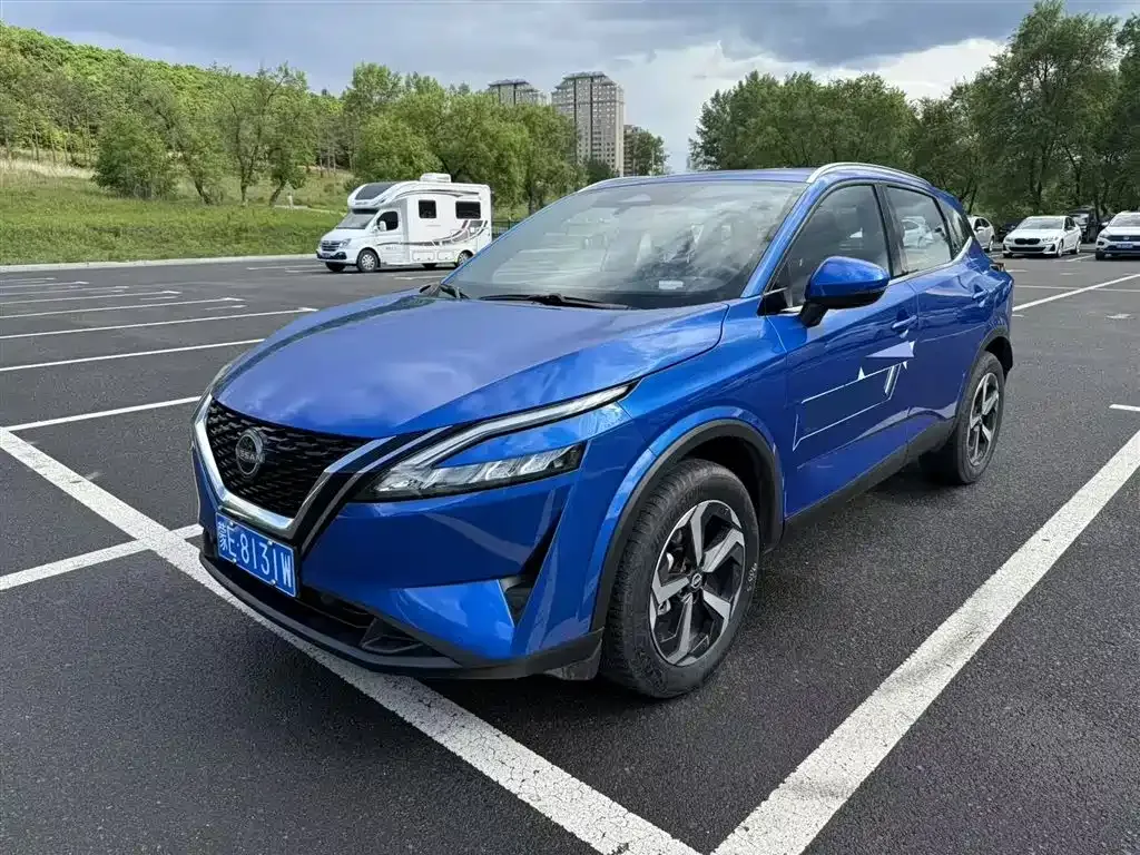Nissan Qashqai — фото 1