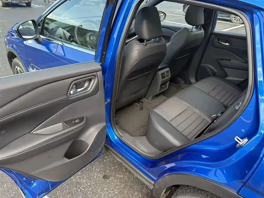 Nissan Qashqai — фото 4