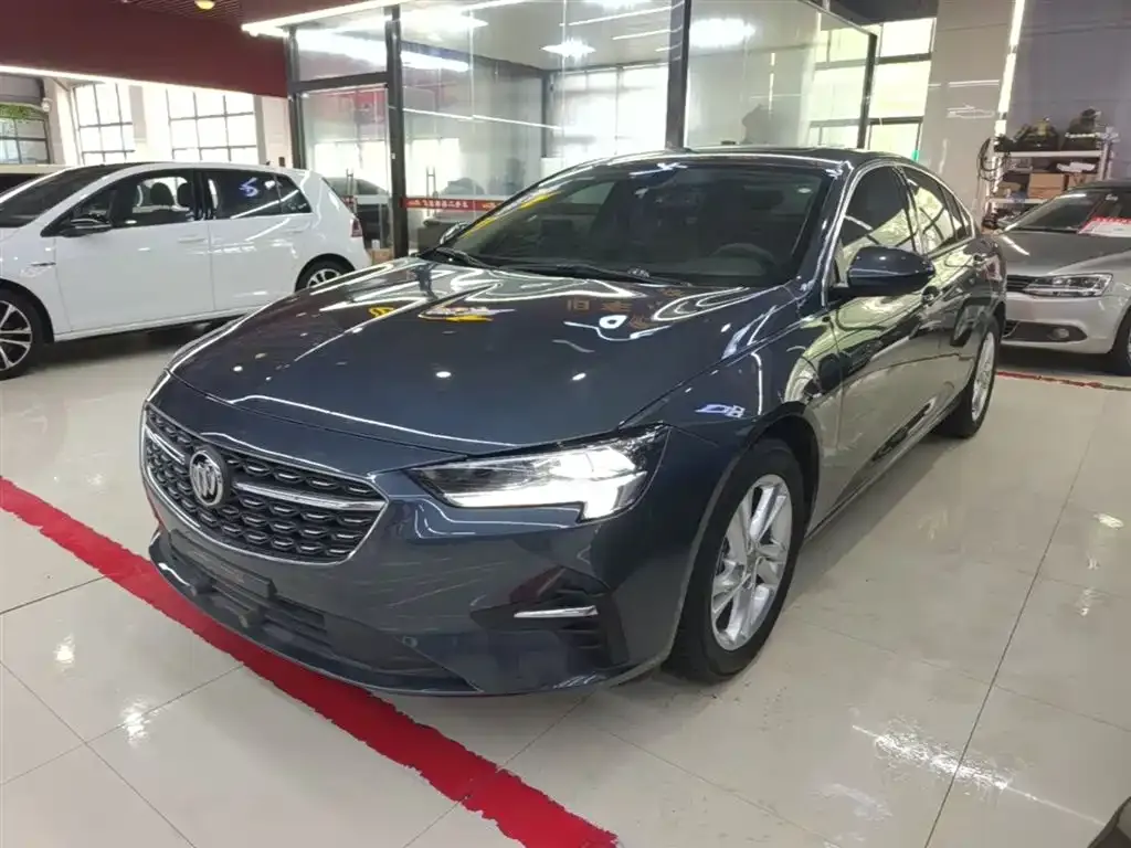 Buick Regal — фото 1