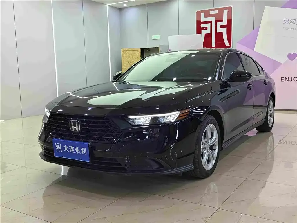 Honda Accord — фото 1
